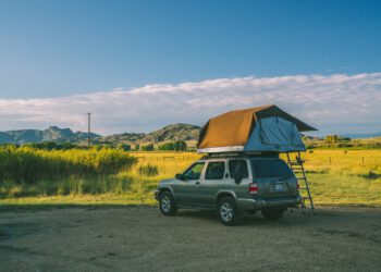 Teleskopische Leiter für das Wohnmobil Praktisch und kompakt