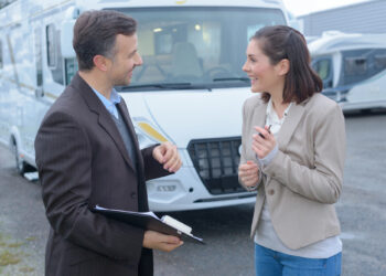 Wohnmobilverkauf privat oder über einen Händler? Das ist beim Verkauf zu beachten