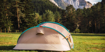 Camping ohne großen Aufbau: Warum Wurfzelte besonders für spontane Ausflüge beliebt sind
